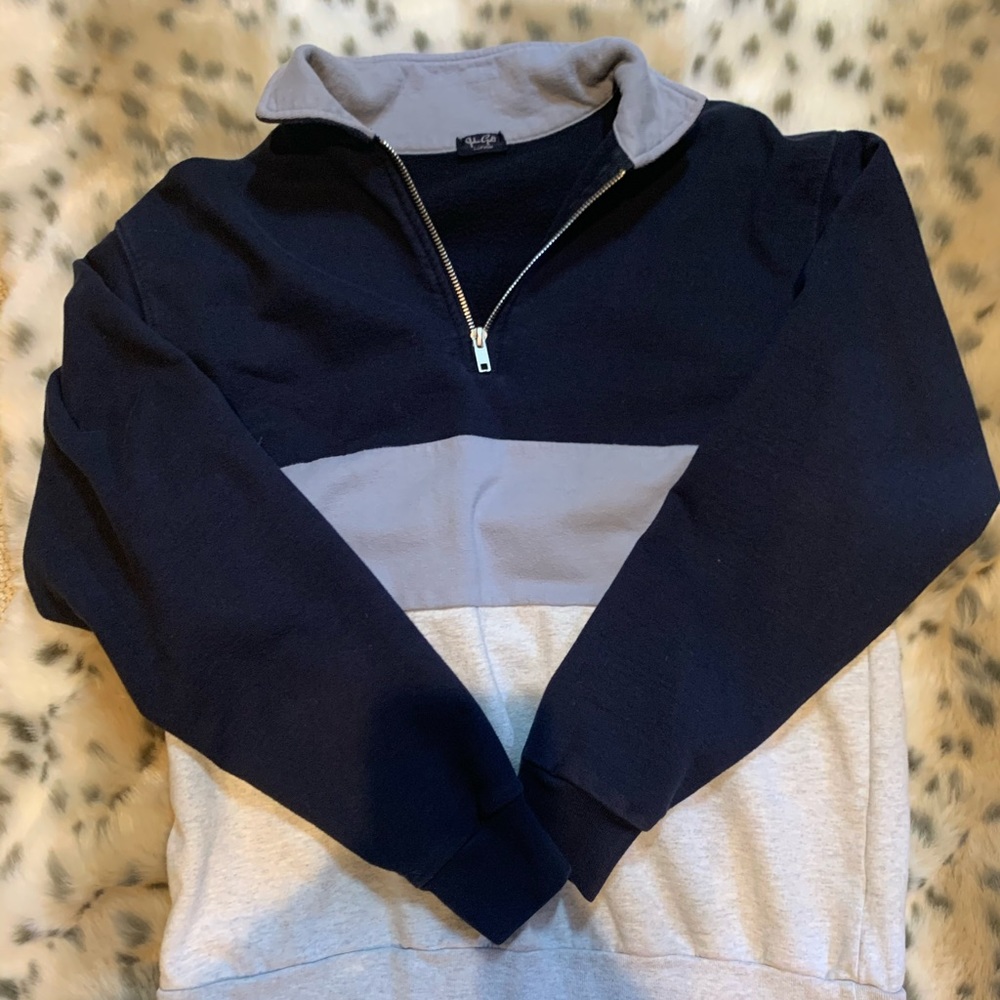 Brandy Melville John Galt Pullover